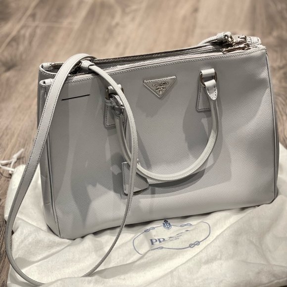 Medium Prada Galleria Saffiano leather bag - Picture 1 of 7